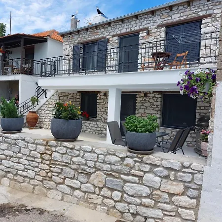 Maria Tsomou Theologos (Thasos)